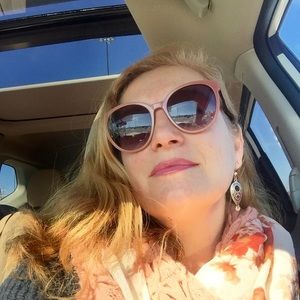 Meet your Posher, Sofia